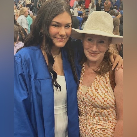 Thank YOU for shopping my closet.  Reasonable Offers are welcome! - Picture 5 of 15